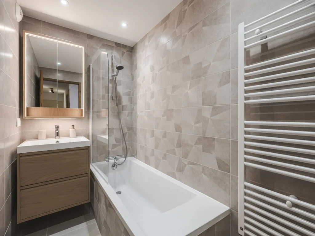 Rénovation de la salle de bain par Marjolaine Berthet Interior Design, Architecte d'intérieur à Chamonix 74
